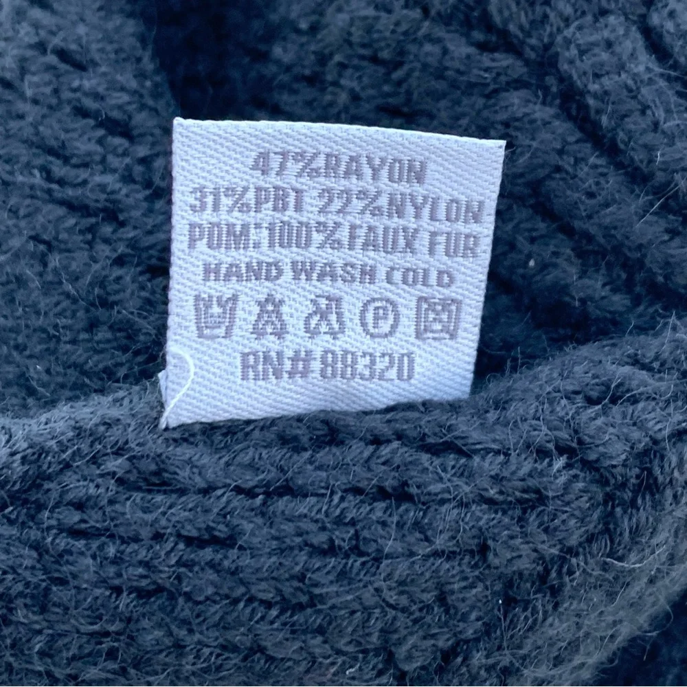 knits new tag
